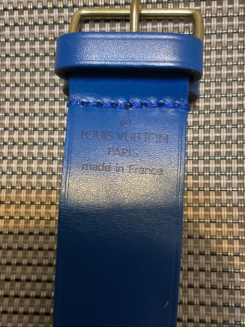 Louis Vuitton Blue Leather luggage strap with Gold-Tone Buckle - Picture 2 of 10